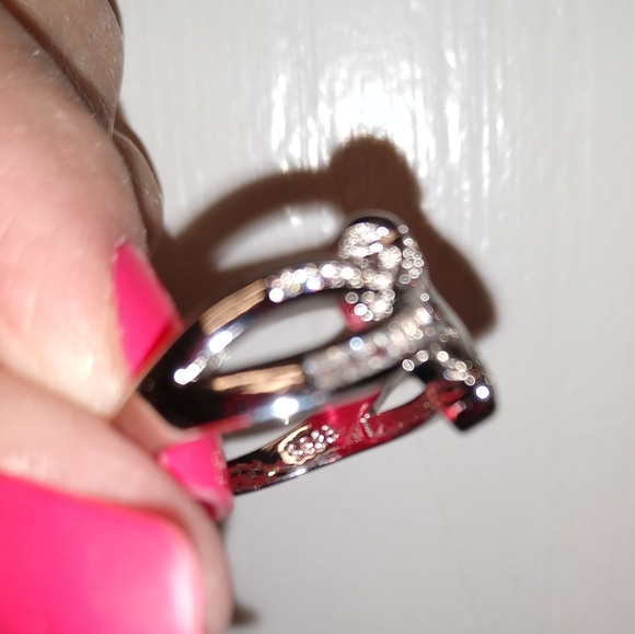 NWT WHITE SAPPHIRE HEART RING - Picture 3 of 8